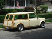 classic mini countryman woody